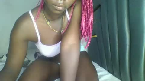 Snapshot of hornybella84 chatting on 27, 2, 2026 Bella online show from 27, 2, 2026