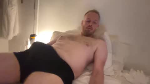 Snapshot of hornyben1189 chatting on 16, 10, 2025 Horny Ben online show from 16, 10, 2025