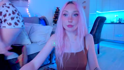 Alex and Rosie online show from 21, 12, 2024