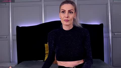 AshlineKatte online show from 6, 1, 2025