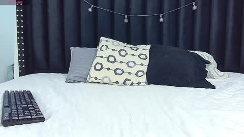 Snapshot of hornylittledaughter chatting on 28, 1, 2025 Ambar online show from 28, 1, 2025