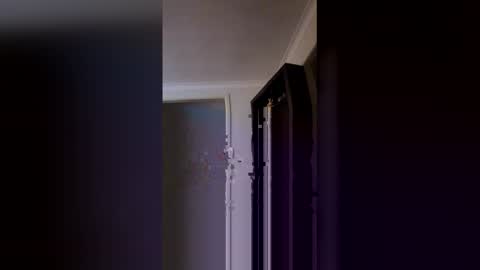 hornyonelooking1 online show from 6, 1, 2026