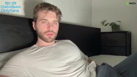 Snapshot of hot8pack01 chatting on 17, 2, 2025 Edward aka Wolf online show from 17, 2, 2025