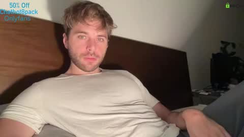 Snapshot of hot8pack01 chatting on 26, 11, 2025 Edward aka Wolf online show from 26, 11, 2025