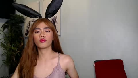 Snapshot of hot_8inchtwink chatting on 2, 12, 2024 Rylle online show from 2, 12, 2024