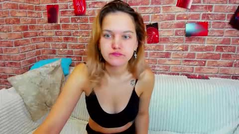 Jessica  online show from 12, 10, 2025