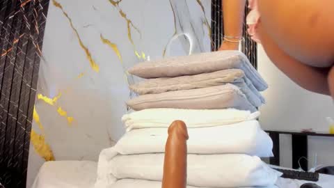 hot__genesis online show from 28, 2, 2026