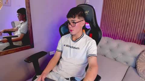 Snapshot of hot_alex1 chatting on 14, 12, 2025 alex online show from 14, 12, 2025