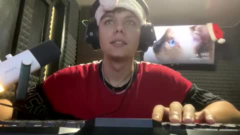 Hot boy 2002 online show from 29, 12, 2024