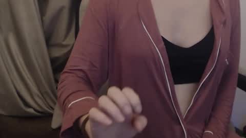 Snapshot of hot_bruny chatting on 11, 11, 2025 Bruny online show from 11, 11, 2025