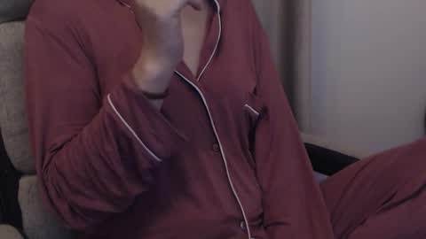 Snapshot of hot_bruny chatting on 12, 11, 2025 Bruny online show from 12, 11, 2025