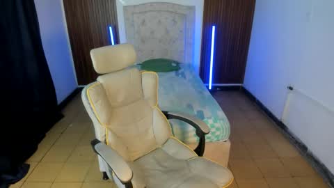 Snapshot of hot_bunny713 chatting on 29, 11, 2025 hot bunny online show from 29, 11, 2025