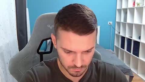 hot_cap_77 online show from 23, 11, 2025