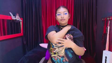Snapshot of hot_chocolate_4u chatting on 19, 12, 2024 hot chocolate 4u online show from 19, 12, 2024