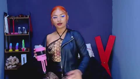 Snapshot of hot_chocolate_4u chatting on 11, 2, 2025 hot chocolate 4u online show from 11, 2, 2025