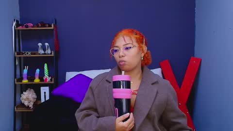 Snapshot of hot_chocolate_4u chatting on 15, 2, 2025 hot chocolate 4u online show from 15, 2, 2025