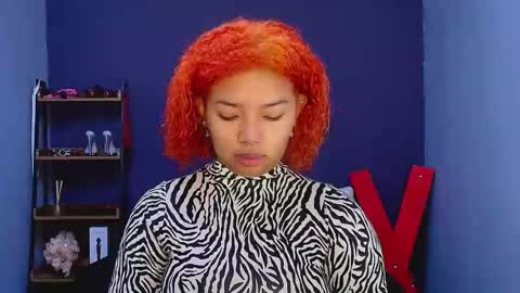 Snapshot of hot_chocolate_4u chatting on 17, 2, 2025 hot chocolate 4u online show from 17, 2, 2025