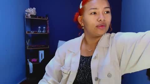 Snapshot of hot_chocolate_4u chatting on 18, 2, 2025 hot chocolate 4u online show from 18, 2, 2025