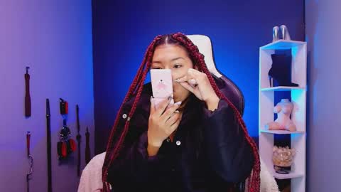 Snapshot of hot_chocolate_4u chatting on 26, 11, 2025 hot chocolate 4u online show from 26, 11, 2025