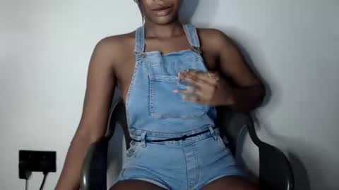 Snapshot of hot_chocoxxxx chatting on 15, 3, 2026 sonia mis choco online show from 15, 3, 2026