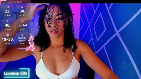 Hot Couple online show from 6, 10, 2025