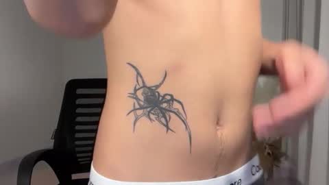 Kim online show from 12, 11, 2025