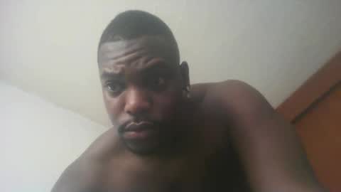 Snapshot of hot_frozone chatting on 21, 10, 2025 hot_frozone online show from 21, 10, 2025