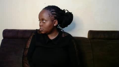 Snapshot of hot_linahh chatting on 2, 11, 2025 Linah online show from 2, 11, 2025