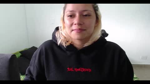 Mia online show from 16, 2, 2025