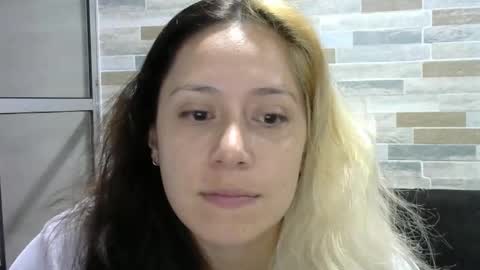 Mia online show from 12, 9, 2025