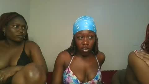 Hot petite online show from 5, 11, 2025