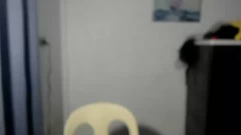 Snapshot of hot_precious_nikki chatting on 17, 12, 2025 Nikki online show from 17, 12, 2025