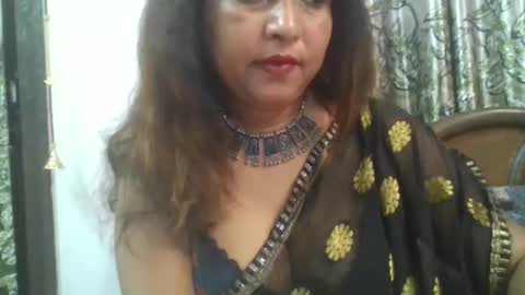Snapshot of hot_queenn chatting on 26, 2, 2026 kinjal online show from 26, 2, 2026