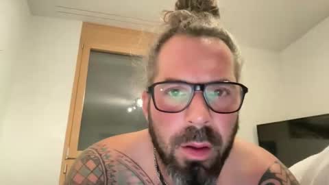 letmedoo2 online show from 18, 12, 2025