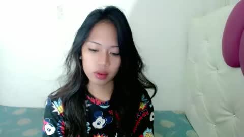 Snapshot of hot_sweet_xoxo chatting on 18, 9, 2025 Khoie online show from 18, 9, 2025