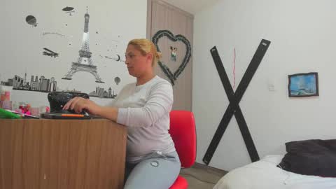 hotandfierylatinos online show from 31, 12, 2024