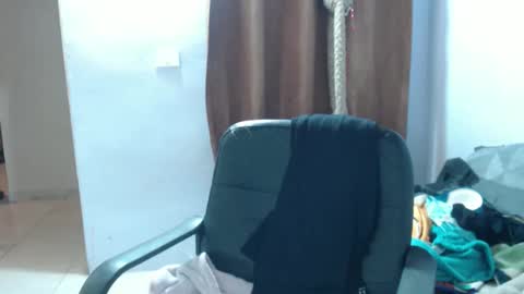 Snapshot of hotandpower10 chatting on 3, 12, 2025 Hot and PowerHOPE U MISS ME online show from 3, 12, 2025