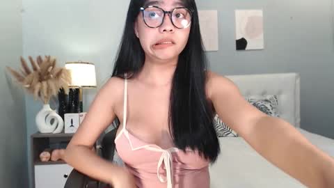 Snapshot of hotasian_gabby69 chatting on 4, 12, 2025 hotasian_gabby69 online show from 4, 12, 2025