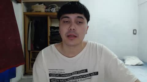 Snapshot of hotbaby6900 chatting on 27, 11, 2025 hotbaby6900 online show from 27, 11, 2025