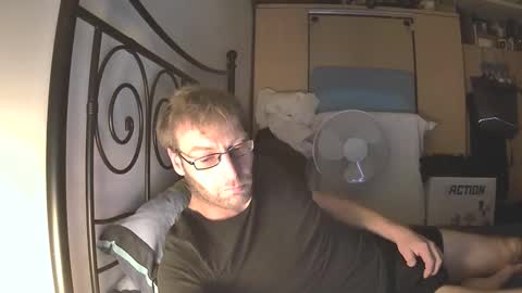 Snapshot of hotbilly_39 chatting on 25, 9, 2025 hotbilly_39 online show from 25, 9, 2025