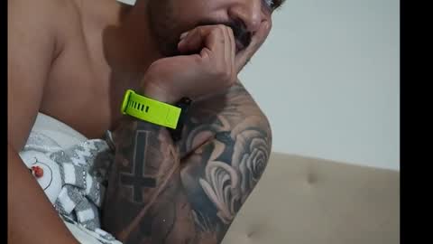 Snapshot of hotblackandwhite1 chatting on 23, 11, 2025 Naomi jones online show from 23, 11, 2025