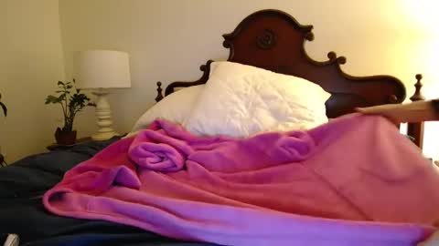hotblondemilf1962 online show from 12, 3, 2025