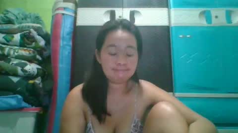 Snapshot of hotchicks4uxx chatting on 12, 3, 2025 hotchicks4uxx online show from 12, 3, 2025