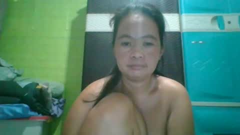 Snapshot of hotchicks4uxx chatting on 12, 3, 2025 hotchicks4uxx online show from 12, 3, 2025