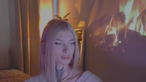 Snapshot of hotchubently chatting on 5, 3, 2025 hotchubently online show from 5, 3, 2025