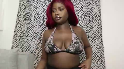 Hotcurvykeisha online show from 9, 10, 2025