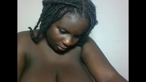 Snapshot of hotebbbyy chatting on 11, 10, 2025 EBBY online show from 11, 10, 2025