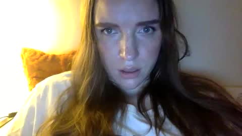 Snapshot of hoteffy chatting on 1, 12, 2025 effy online show from 1, 12, 2025