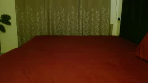 Snapshot of hoteliza6 chatting on 4, 12, 2025 Eliza i dont show face in any show online show from 4, 12, 2025