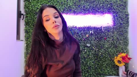 hotfallingdevil online show from 17, 12, 2025